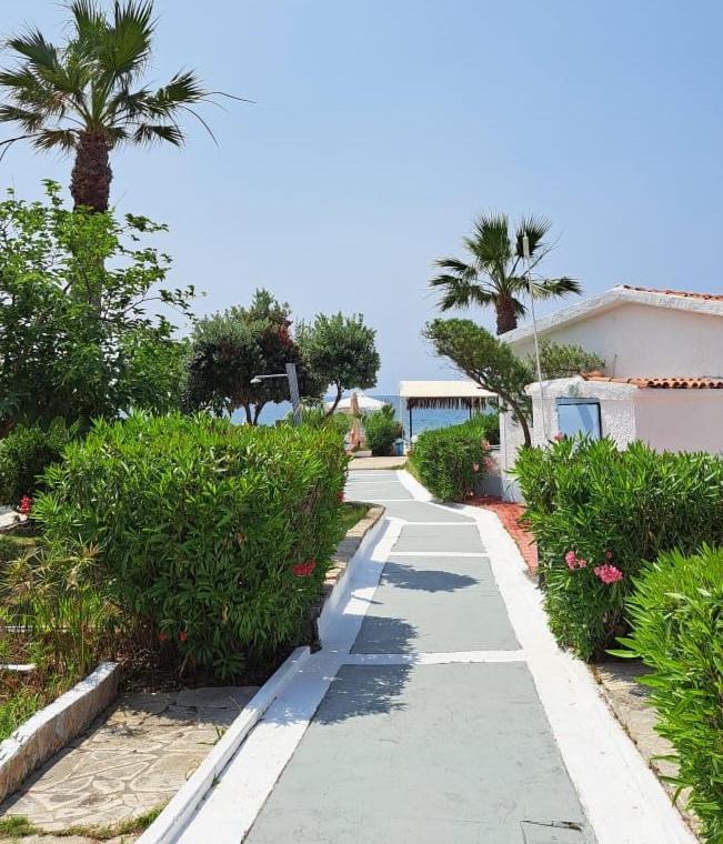 Kefalonia Beach Hotel & Bungalows Lixouri Exterior foto